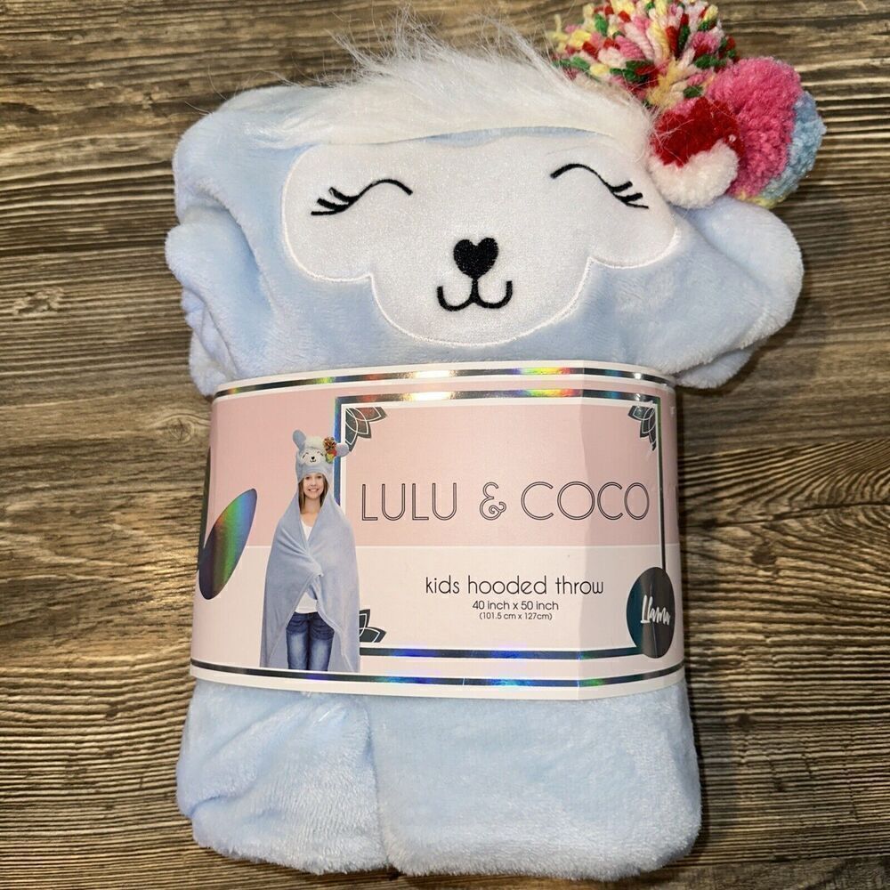 Lulu & Coco Kids Llama Hooded Throw. 40”x50”. NWT.